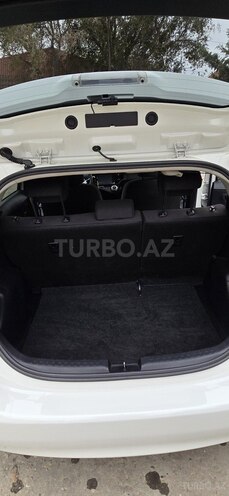 Toyota Aqua 2015, 140,000 km - 1.5 л - Bakı