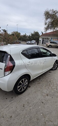 Toyota Aqua 2015, 140,000 km - 1.5 л - Bakı