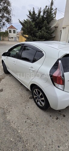 Toyota Aqua 2015, 140,000 km - 1.5 л - Bakı