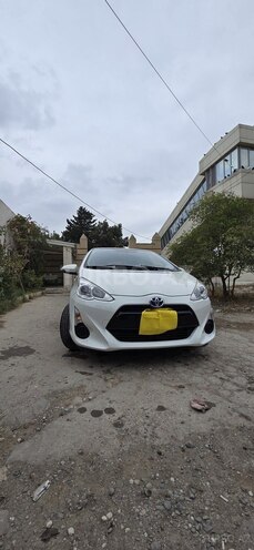 Toyota Aqua 2015, 140,000 km - 1.5 л - Bakı