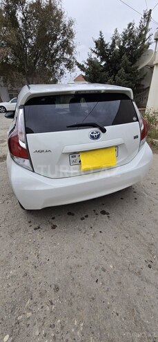 Toyota Aqua 2015, 140,000 km - 1.5 л - Bakı