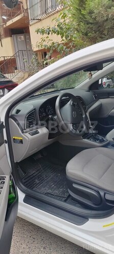 Hyundai Elantra 2016, 257,495 km - 2.0 l - Bakı
