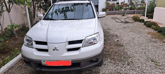 Mitsubishi Outlander 2002, 230,000 km - 2.4 l - Bakı