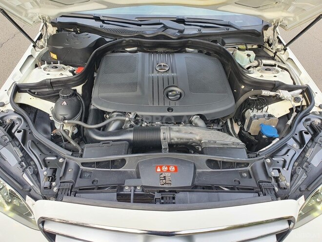 Mercedes E 220 d 2015, 176,000 km - 2.2 л - Bakı
