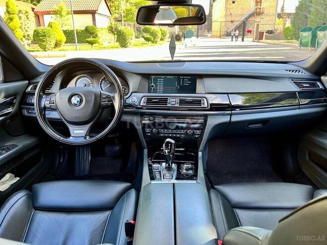 BMW 750 2011, 240,000 km - 4.4 l - Bakı