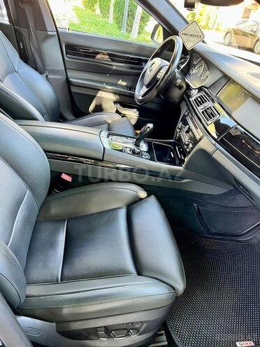 BMW 750 2011, 240,000 km - 4.4 l - Bakı