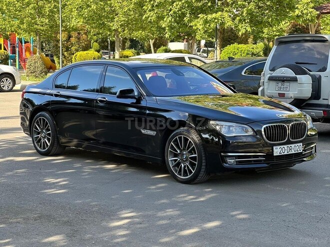 BMW 750 2011, 240,000 km - 4.4 l - Bakı