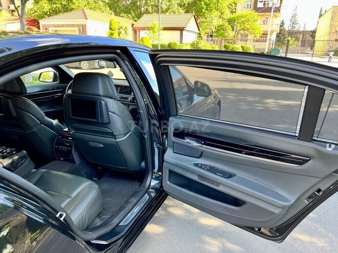 BMW 750 2011, 240,000 km - 4.4 l - Bakı
