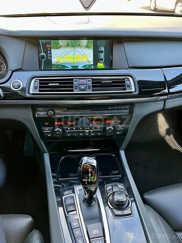 BMW 750 2011, 240,000 km - 4.4 l - Bakı