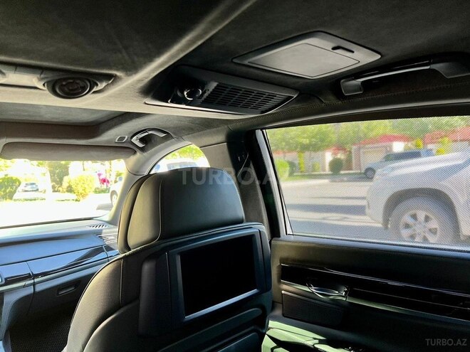 BMW 750 2011, 240,000 km - 4.4 l - Bakı