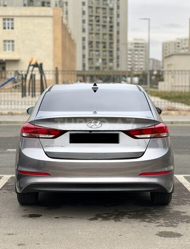 Hyundai Elantra 2018, 138,404 km - 2.0 l - Bakı