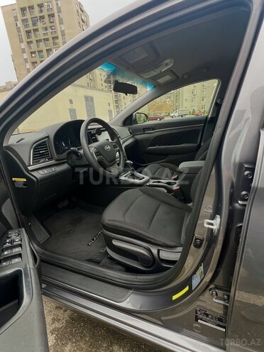 Hyundai Elantra 2018, 138,404 km - 2.0 l - Bakı