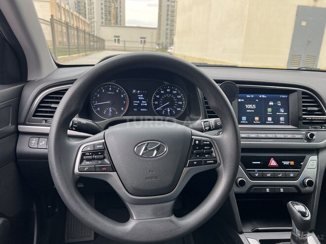 Hyundai Elantra 2018, 138,404 km - 2.0 l - Bakı