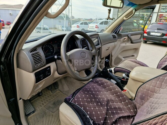 Toyota Land Cruiser 2004, 426,000 km - 4.2 l - Siyəzən