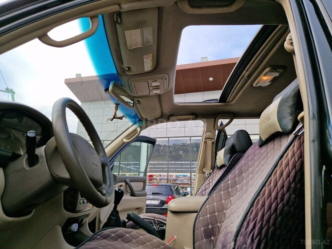 Toyota Land Cruiser 2004, 426,000 km - 4.2 l - Siyəzən
