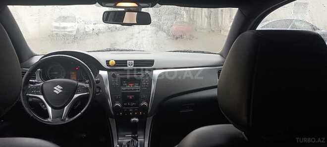 Suzuki Kizashi 2010, 235,000 km - 2.4 l - Bakı