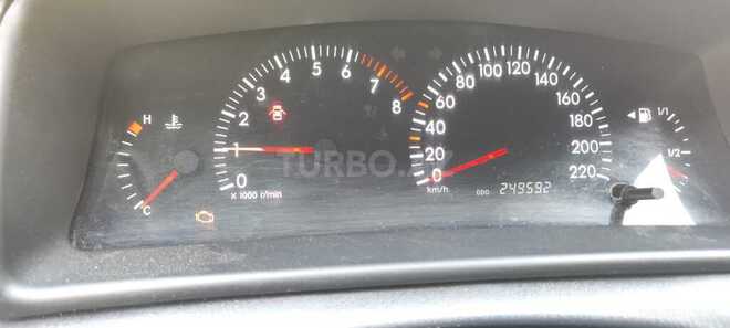 Toyota Corolla 2006, 255,000 km - 1.4 l - Bakı