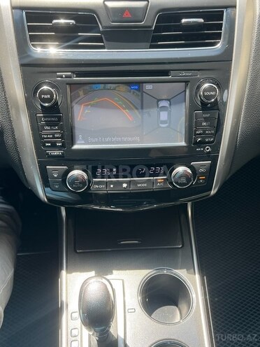 Nissan Teana-15
