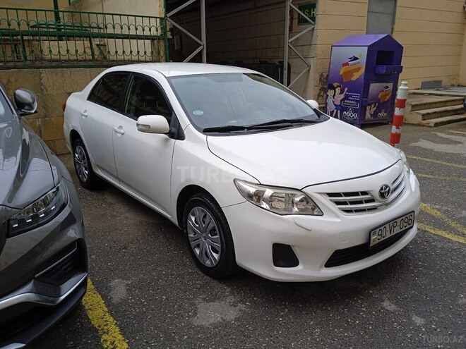Toyota Corolla 2013, 190,000 km - 1.6 l - Bakı