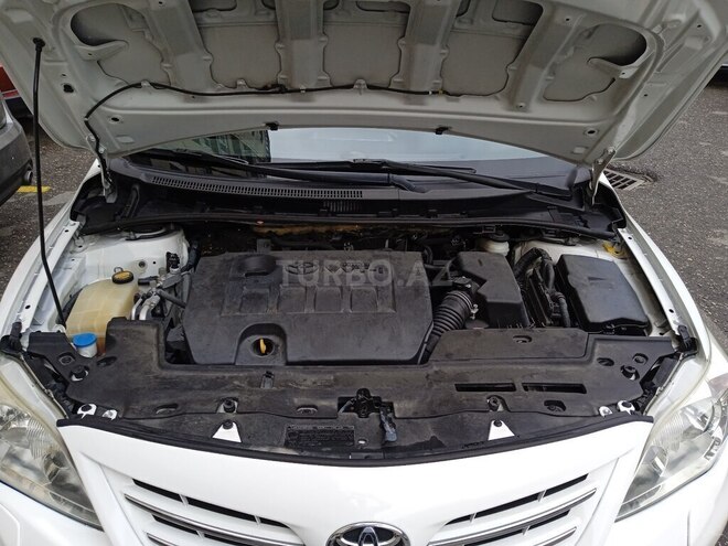 Toyota Corolla 2013, 190,000 km - 1.6 l - Bakı