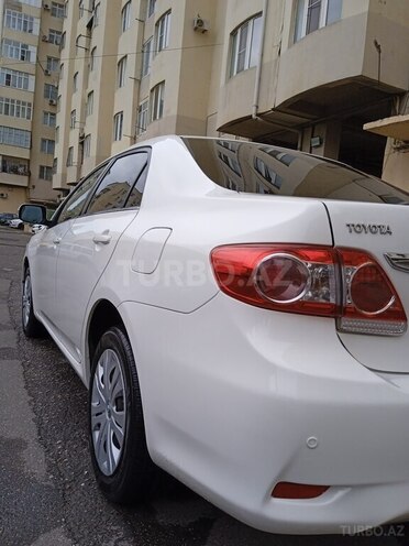 Toyota Corolla 2013, 190,000 km - 1.6 l - Bakı