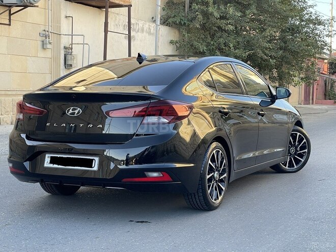Hyundai Elantra 2019, 106,000 km - 2.0 l - Bakı