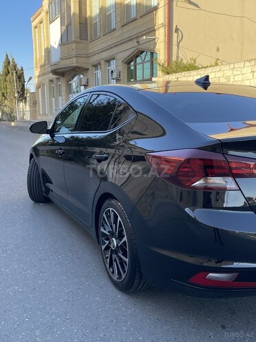 Hyundai Elantra 2019, 106,000 km - 2.0 l - Bakı