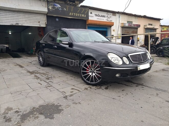 Mercedes E 220 d 2003, 326,379 km - 2.2 л - Bakı