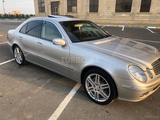 Mercedes E 240 2002, 317,000 km - 2.6 l - Sumqayıt