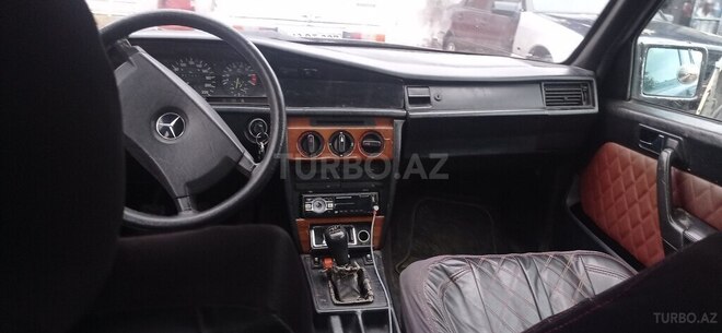 Mercedes 190 1991, 350,000 km - 1.8 l - Gəncə