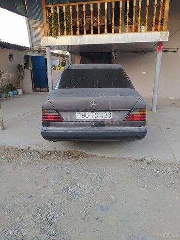 Mercedes E 250 1991, 237,651 km - 2.5 л - Salyan