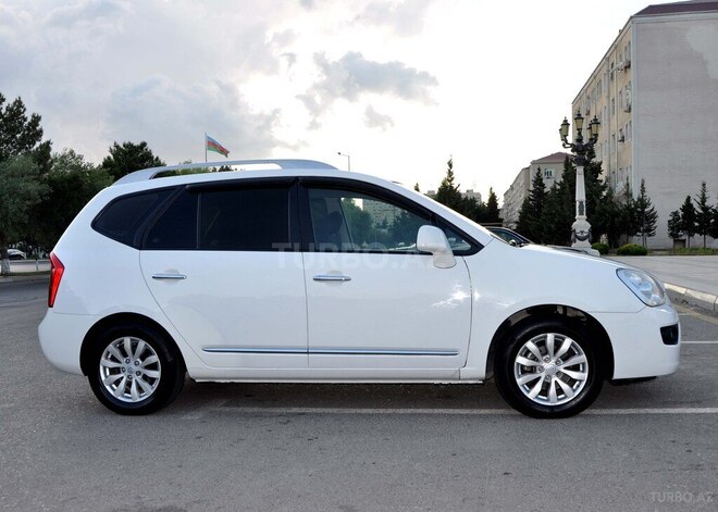 Kia Carens 2011, 246,000 km - 2.0 l - Sumqayıt