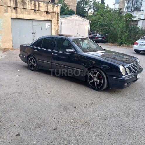 Mercedes E 240 2000, 190,000 km - 2.4 l - Bakı