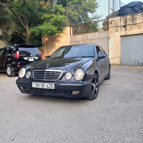 Mercedes E 240 2000, 190,000 km - 2.4 l - Bakı