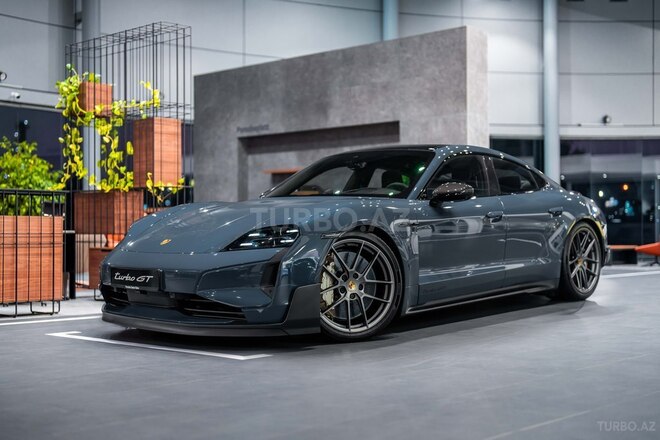 Porsche Taycan Turbo GT-1
