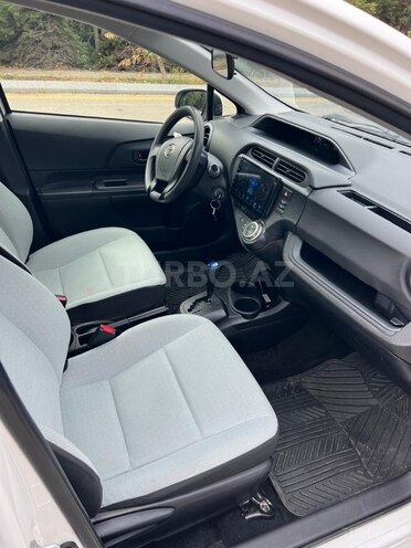 Toyota Aqua 2017, 41,500 km - 1.5 л - Bakı