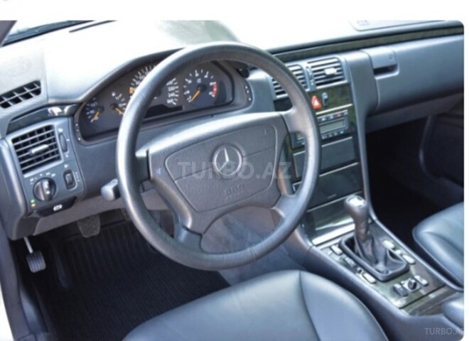 Mercedes E 200 d 1998, 447,000 km - 2.2 л - Sumqayıt