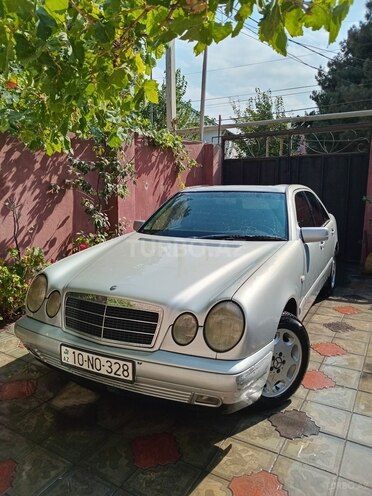 Mercedes E 200 d 1998, 447,000 km - 2.2 л - Sumqayıt