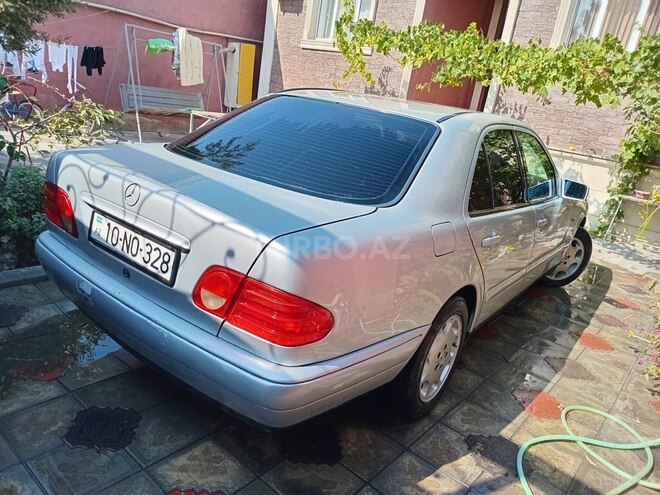 Mercedes E 200 d 1998, 447,000 km - 2.2 л - Sumqayıt