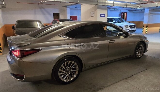 Lexus ES 300h 2023, 0 km - 2.5 l - Bakı