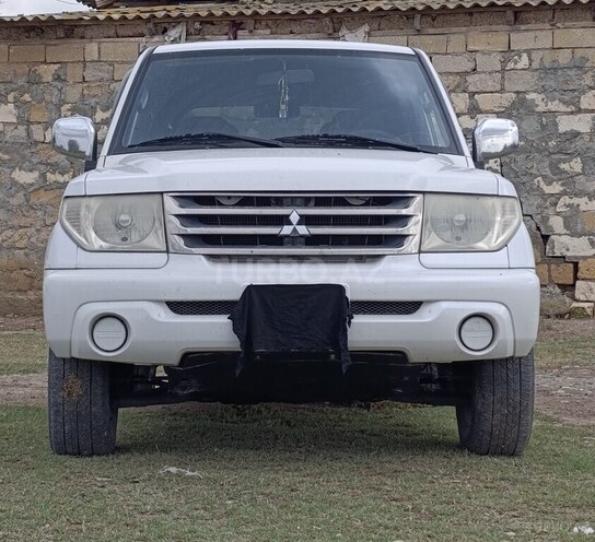 Mitsubishi Pajero io 2001, 220,000 km - 2.0 l - Beyləqan