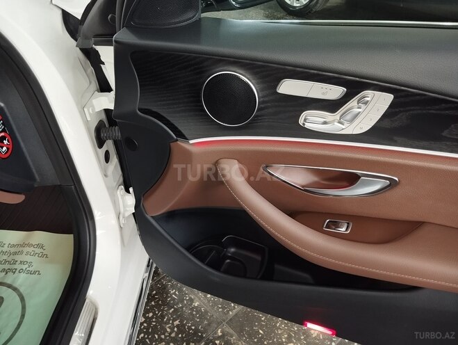 Mercedes E 200 d 2019, 143,000 km - 2.0 л - Bakı