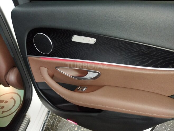 Mercedes E 200 d 2019, 143,000 km - 2.0 л - Bakı