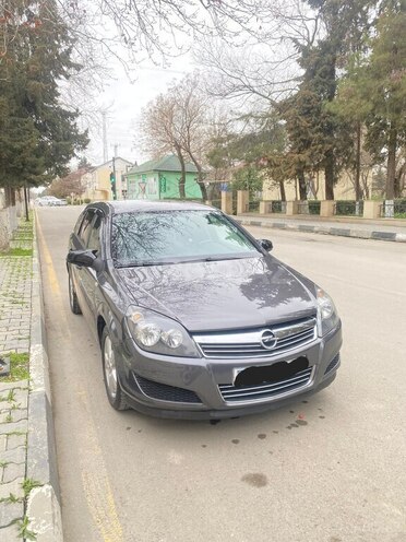 Opel Astra 2010, 253,000 km - 1.4 l - Bakı