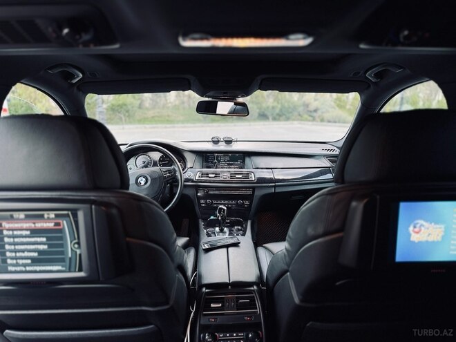 BMW 750 2010, 133,702 km - 4.4 л - Bakı