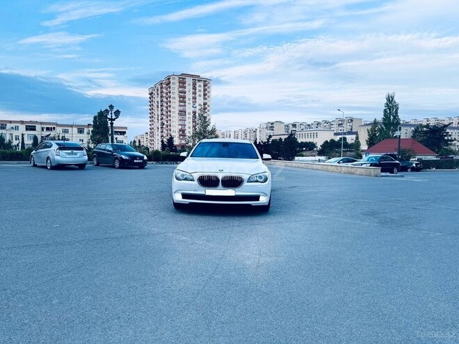 BMW 750 2010, 133,702 km - 4.4 л - Bakı