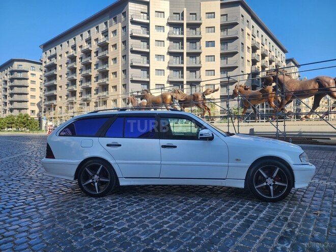 Mercedes C 220 d 1999, 999,999 km - 2.2 l - Gəncə