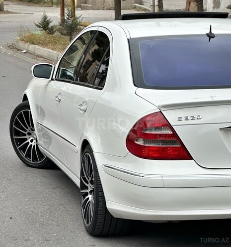 Mercedes E 320 2002, 299,000 km - 3.2 л - Bakı