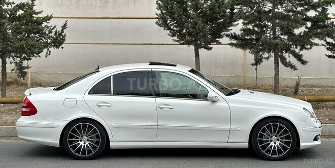 Mercedes E 320 2002, 299,000 km - 3.2 л - Bakı