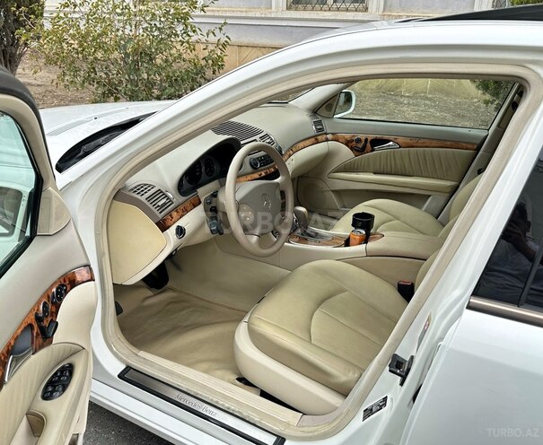 Mercedes E 320 2002, 299,000 km - 3.2 л - Bakı